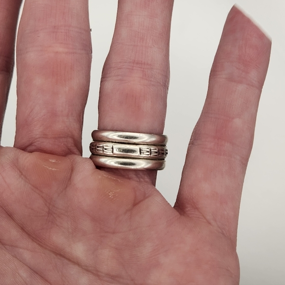 Lone Mountain Turquoise and Sterling Silver Women's Triple Band - Picture 3 of 11